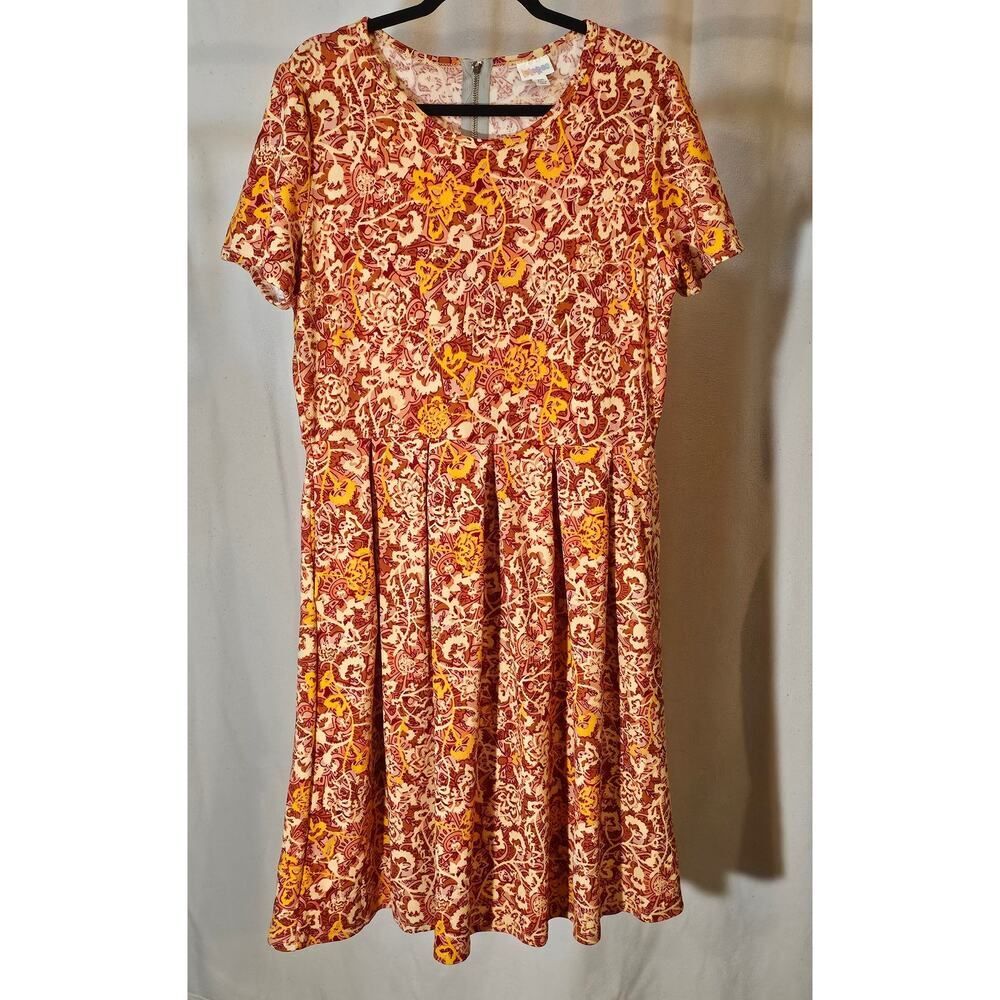 LuLaRoe Amelia Dress 2XL Floral A-Line Pleated Skirt Short Sleeve Retro